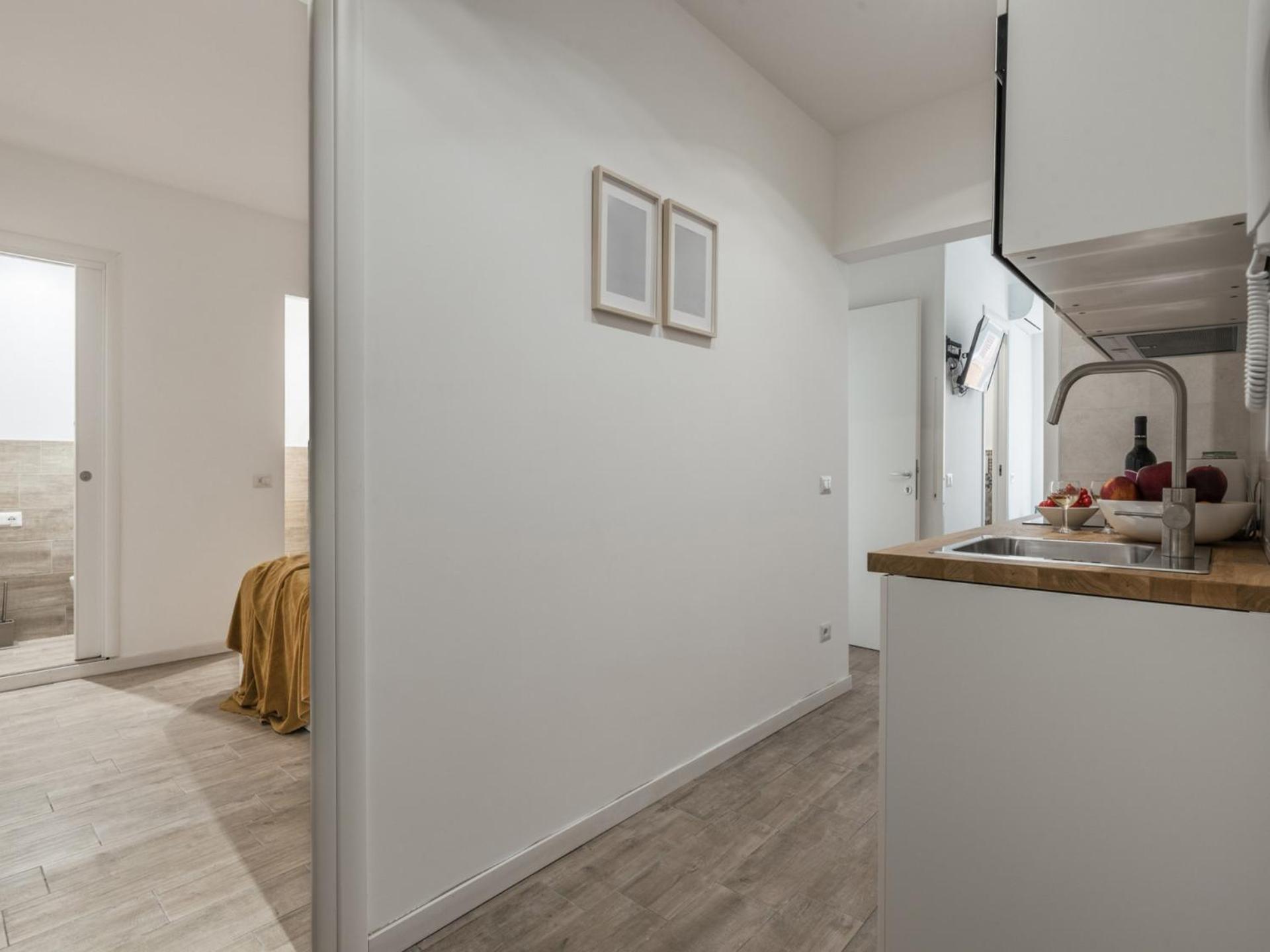 The Best Rent - Three-Room Apartment Near The Colosseum Рим Экстерьер фото