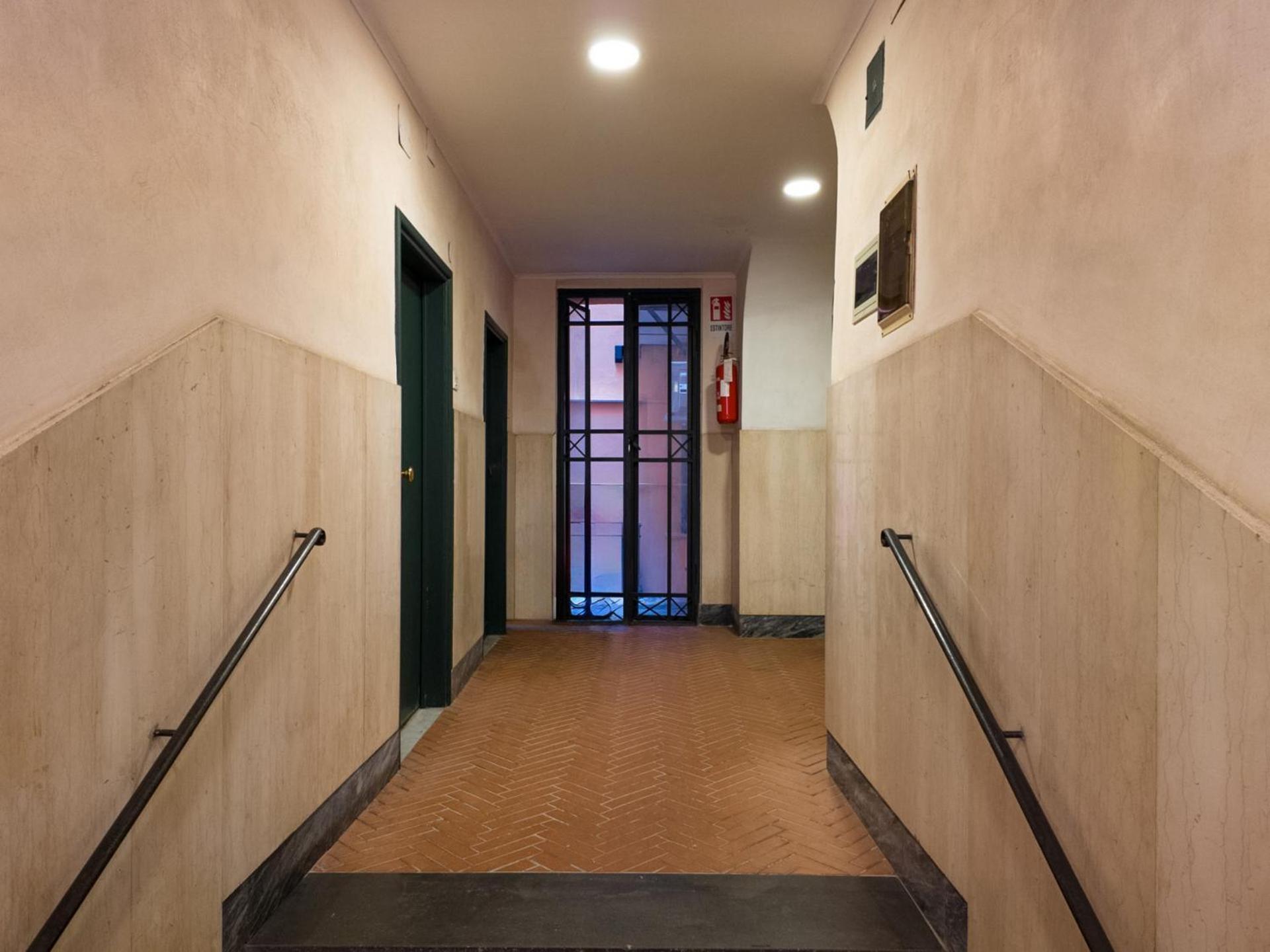 The Best Rent - Three-Room Apartment Near The Colosseum Рим Экстерьер фото
